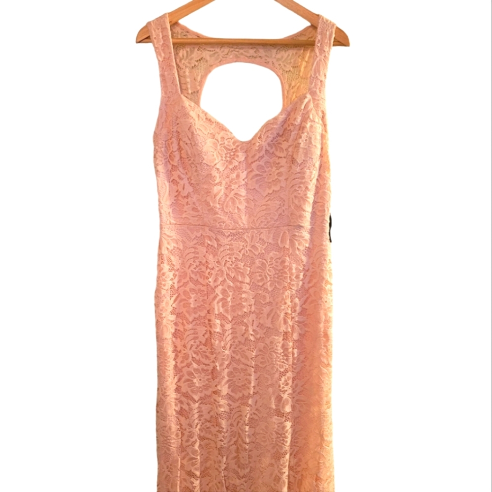B. Smart | Lace Dress - Picture 2 of 5